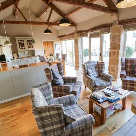 The Cartshed, Sedbury Park Farm Holiday home Gilling