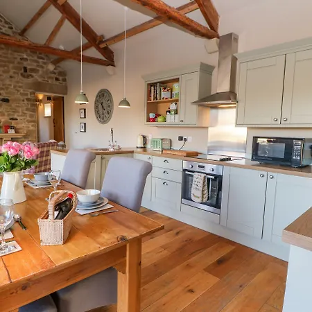 The Cartshed, Sedbury Park Farm Holiday home Gilling