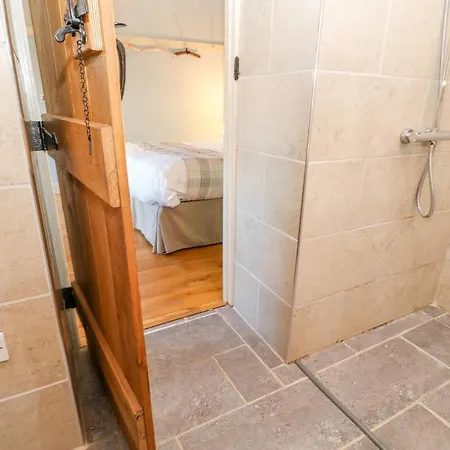 The Cartshed, Sedbury Park Farm